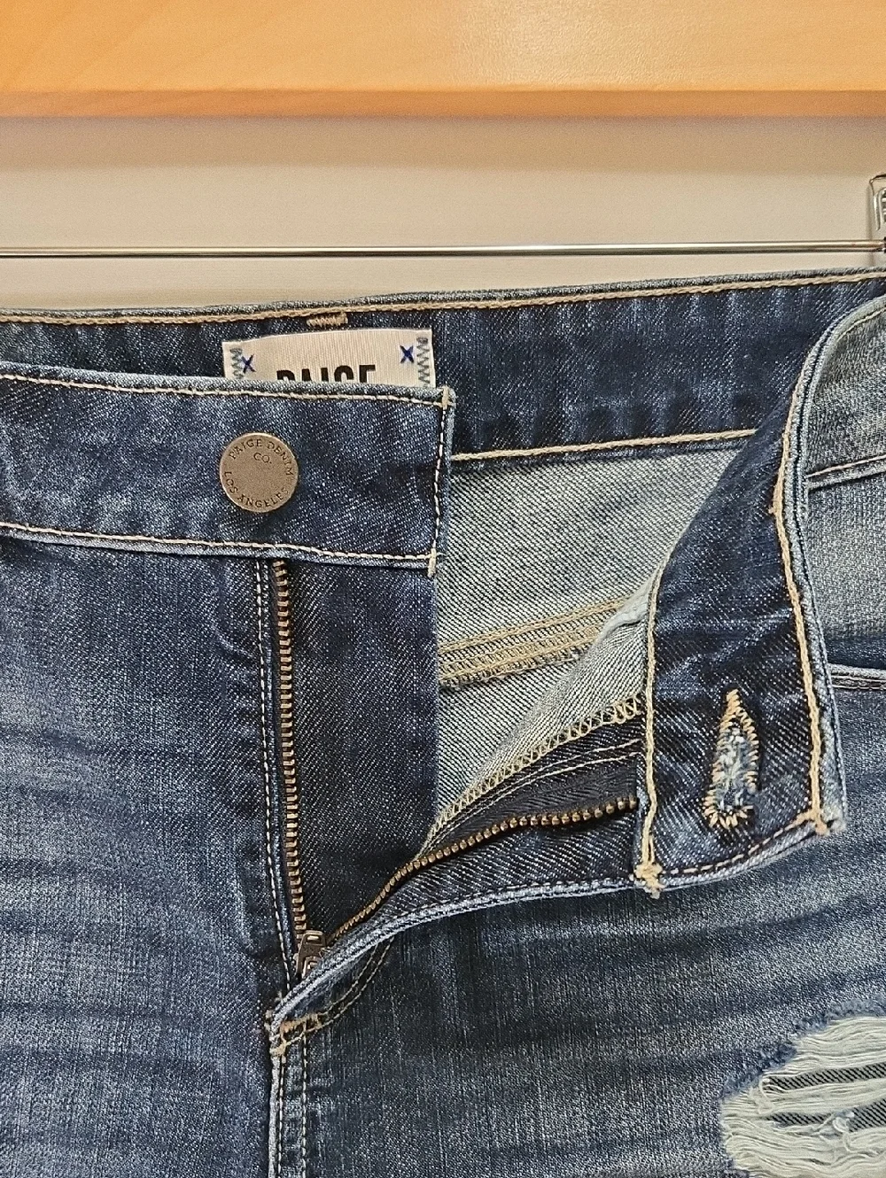 Paige Jimmy Jimmy Cuffed Jean Shorts‎ Size 28 Distressed